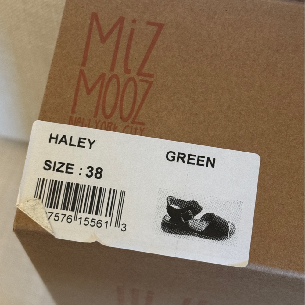 NIB... Miz Mooz Haley Gold Sandals Size 38 EU ...Size 7.5-8 US - Picture 4 of 4